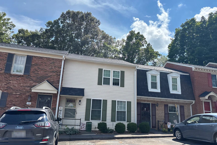 130 Charlestowne Circle