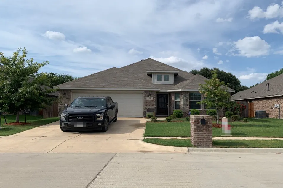 720 Ravenwood Dr Saginaw, TX 76179, Tarrant County