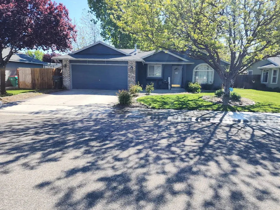 1064 N Crestley Ave Meridian, ID 83642, Ada County
