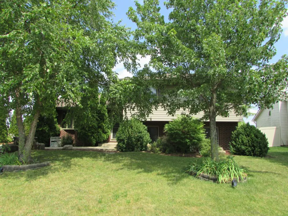 1320 Howland Dr Joliet, IL 60431, Will County