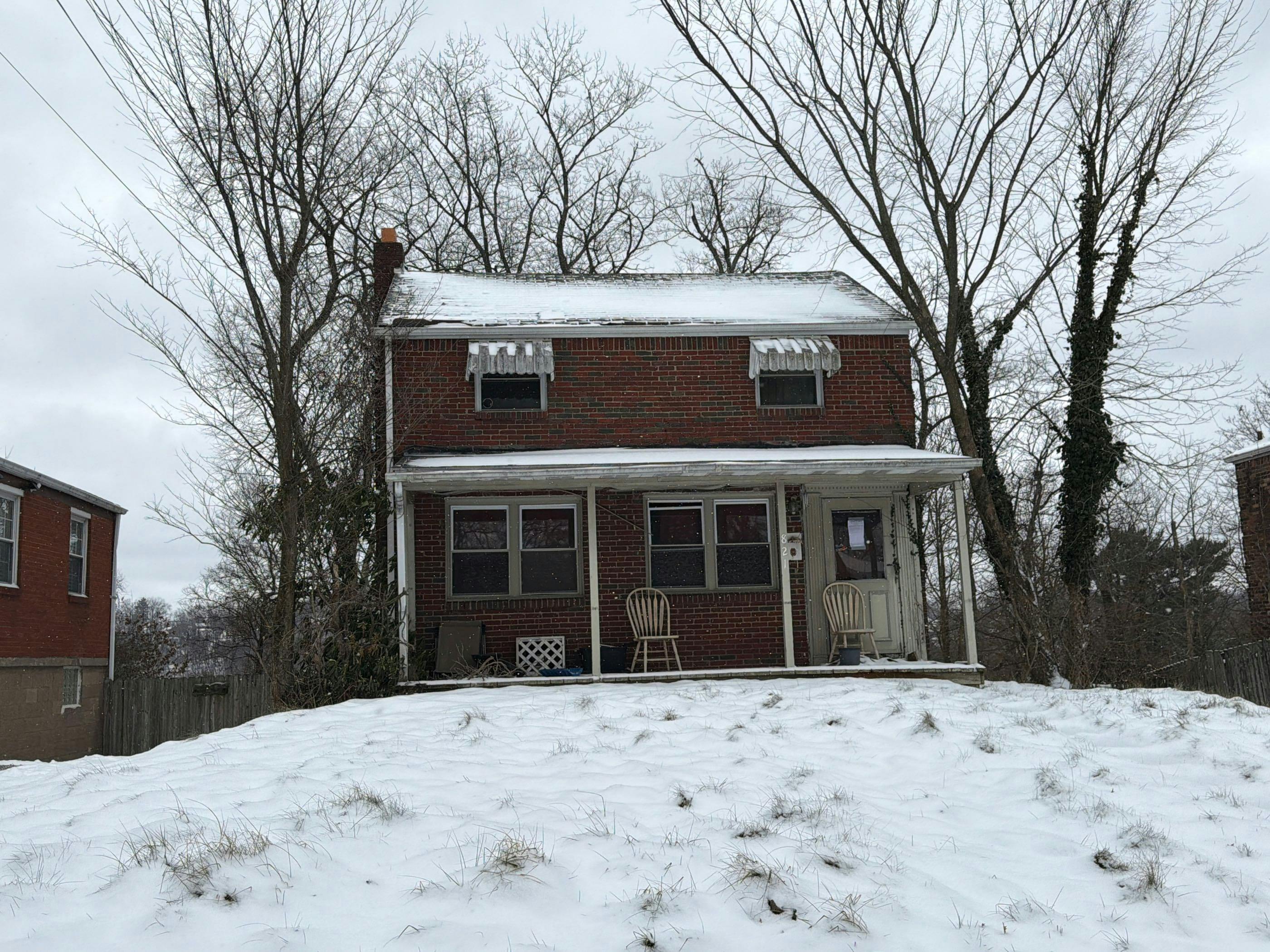 Veronica Dr, Pittsburgh, PA 15235
