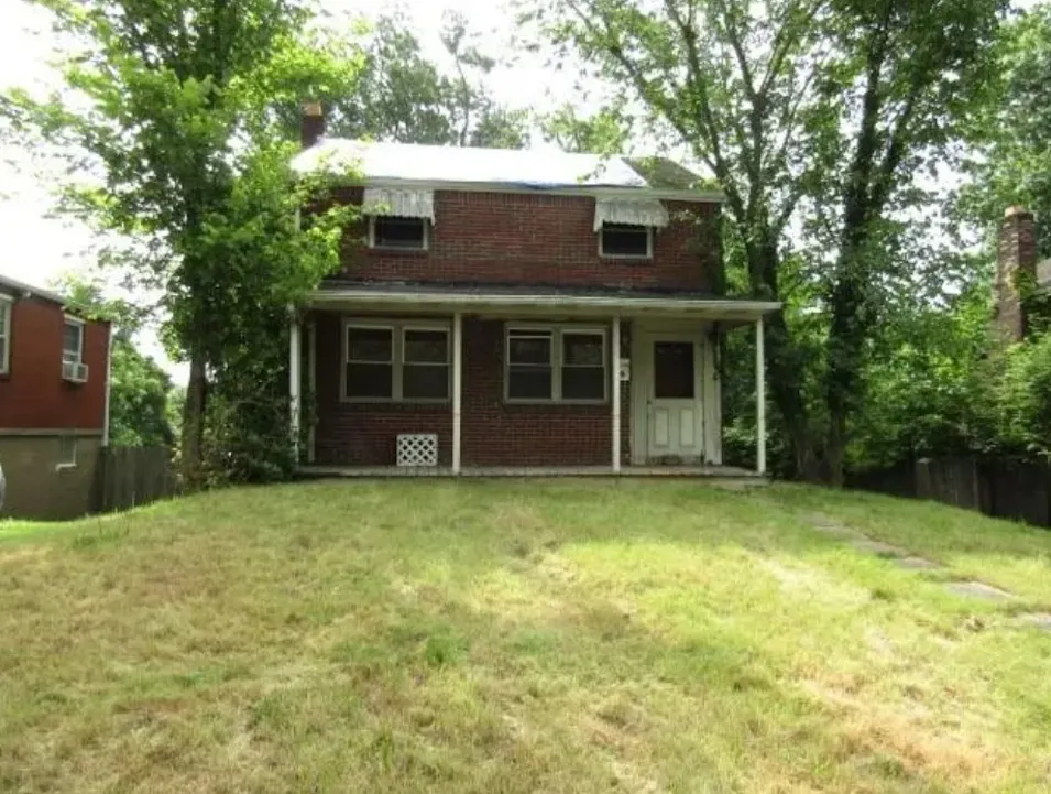 821 Veronica Dr Pittsburgh, PA 15235, Allegheny County
