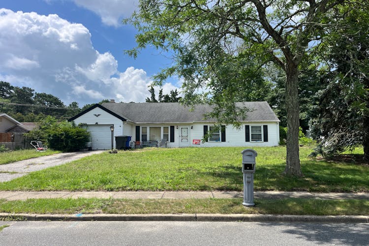 1141 Carlow Drive Toms River, NJ 08753, Ocean County