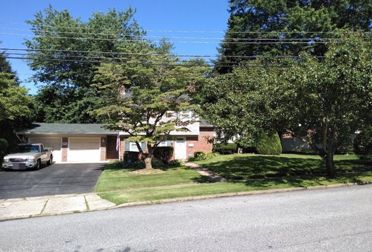 841 Lincoln Dr Brookhaven, PA 19015, Delaware County