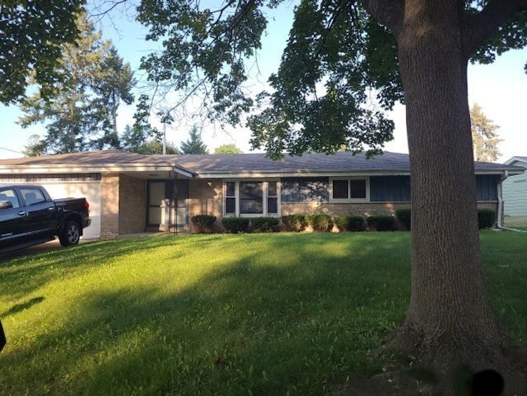 7528 N 41st Street Milwaukee, WI 53209, Milwaukee County