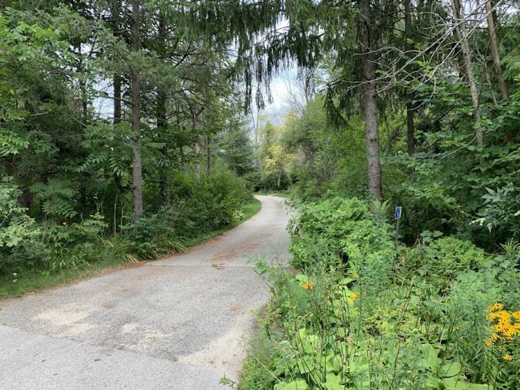 546 Beechwood Dr Cedarburg, WI 53012, Ozaukee County