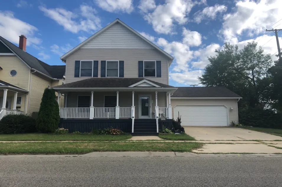 740 White St Port Huron, MI 48060, St. Clair County