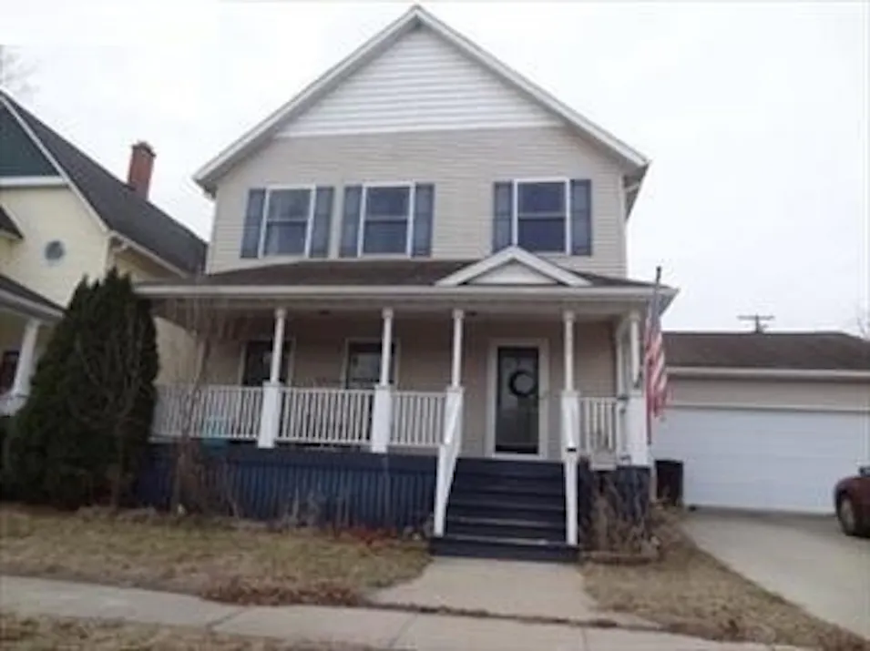 740 White St Port Huron, MI 48060, St. Clair County