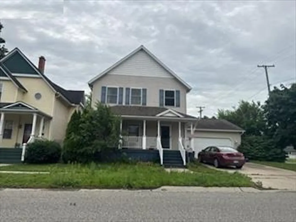 740 White St Port Huron, MI 48060, St. Clair County