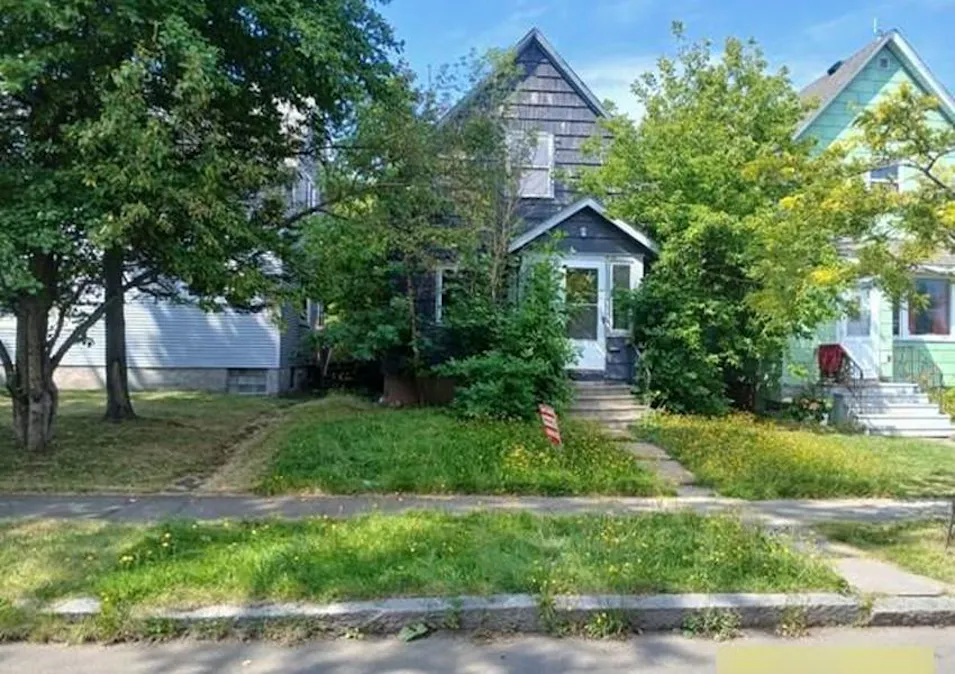 1323 Birch Ave Superior, WI 54880, Douglas County