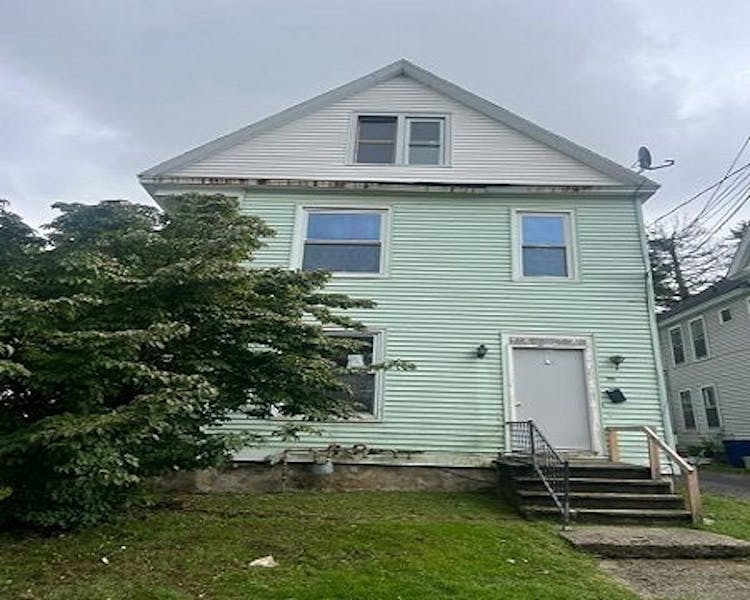 913 Churchill Ave Utica, NY 13502, Oneida County