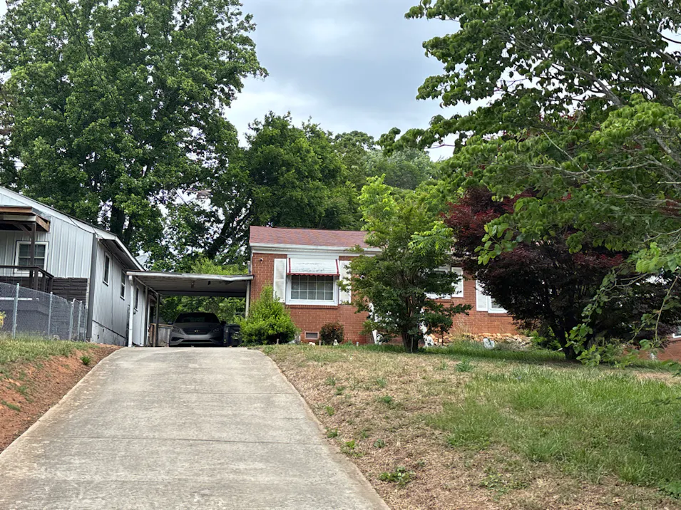 2105 Northeast 24th Street Winston Salem, NC 27105, Forsyth County