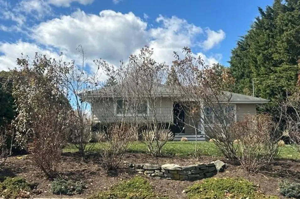 56 Ave of 2 Rivers Rumson, NJ 07760, Monmouth County