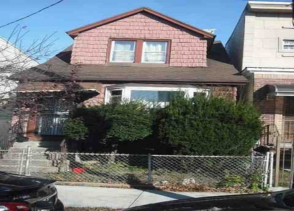 1191 E 96th Street Brooklyn, NY 11236, Kings County