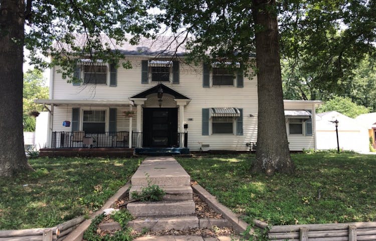 906 SW Gage Blvd Topeka, KS 66606, Shawnee County