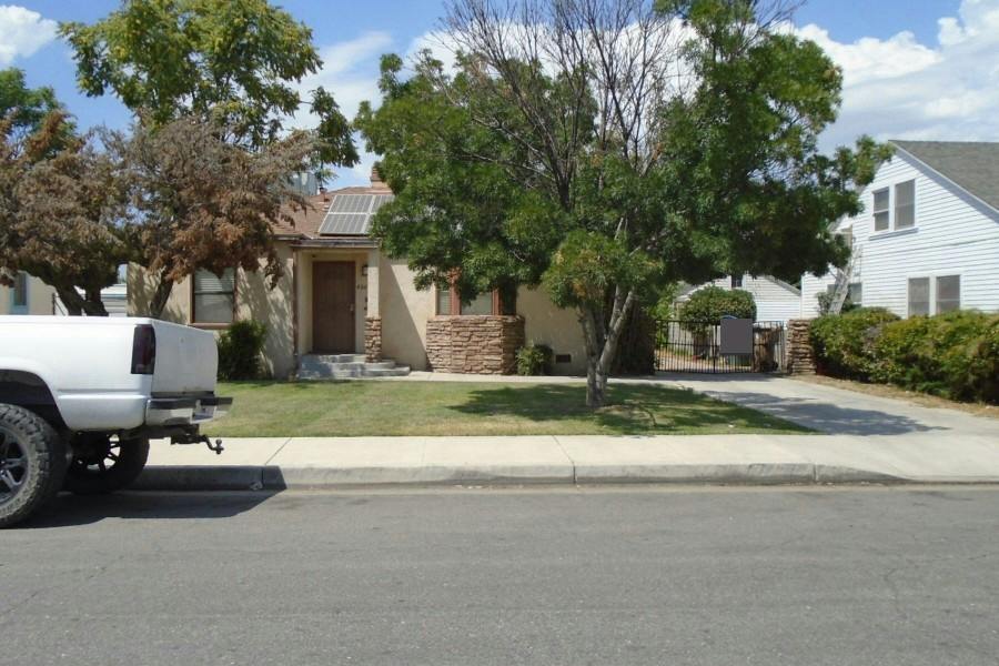 10th St, Bakersfield, CA 93304 #1