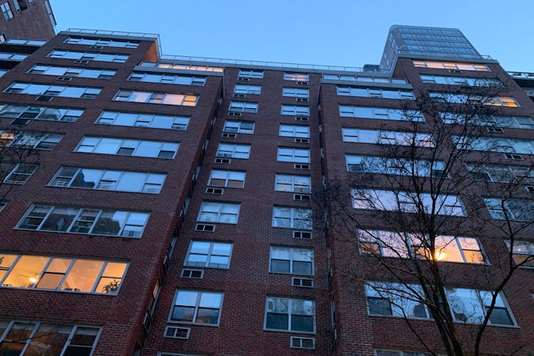 420 E 55th Street Unit 12c New York, NY 10022, New York County