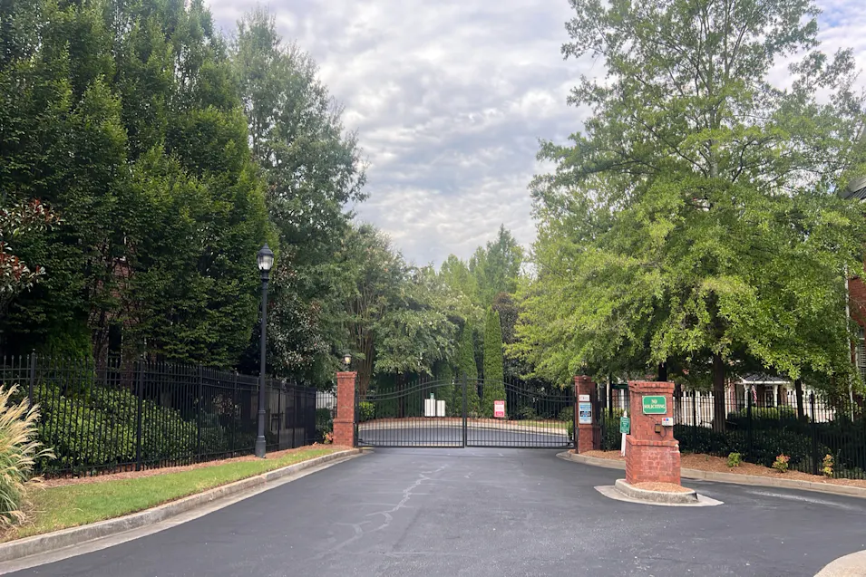 5457 Glenridge View Atlanta, GA 30342, Fulton County