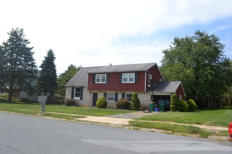 16117 84th Road Jamaica, NY 11432, Queens County