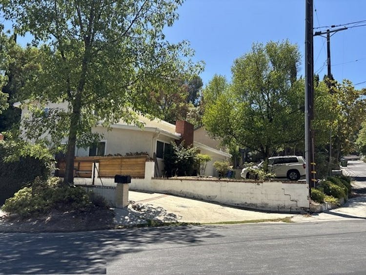 4804 Excelente Dr Woodland Hills, CA 91364, Los Angeles County