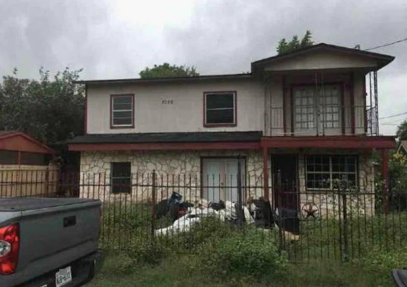 2029 Burton Ave