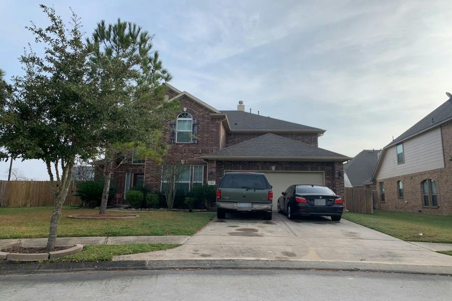 Emerald Lakes Dr, Rosharon, TX 77583