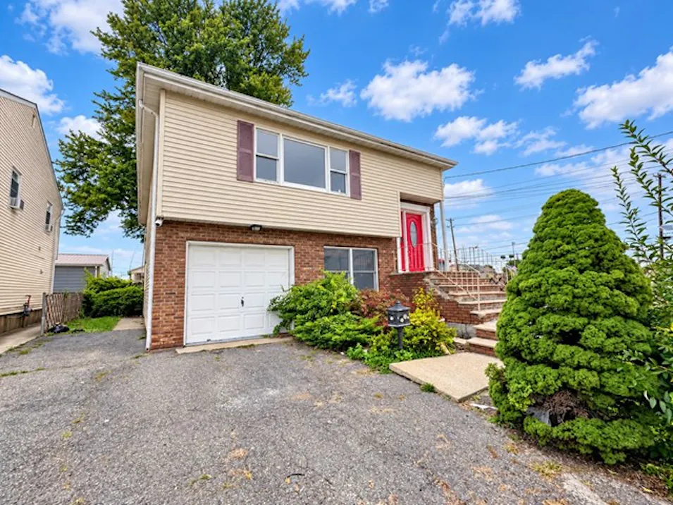 43 Hope St Lodi, NJ 07644, Bergen County