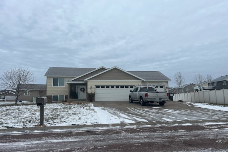 909 7th St NE Rice, MN 56367, Benton County