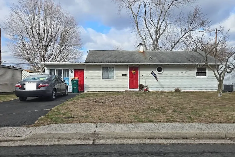 623 Chatham Rd Fairless Hills, PA 19030, Bucks County