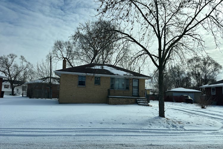 1957 Madison Ln Gary, IN 46407-2554, Lake County