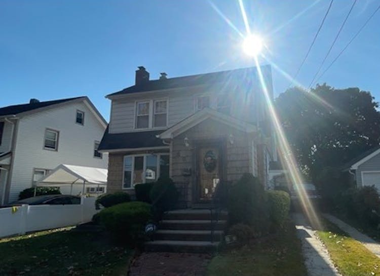 50 E Saint Marks Pl Valley Stream, NY 11580, Nassau County