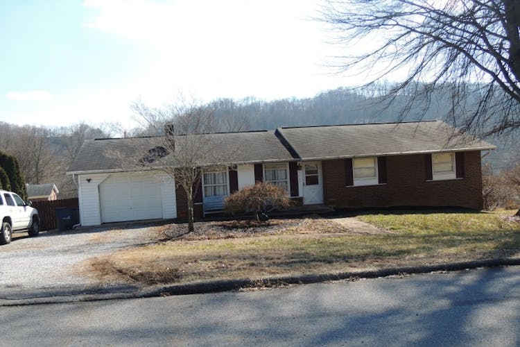 4825 Landon Court Kingsport, TN 37664, Sullivan County