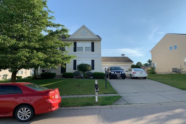 30137 Fox Grove Rd Farmington Hills, MI 48334, Oakland County