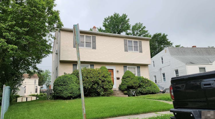 307 Park Cir Norwood, PA 19074, Delaware County