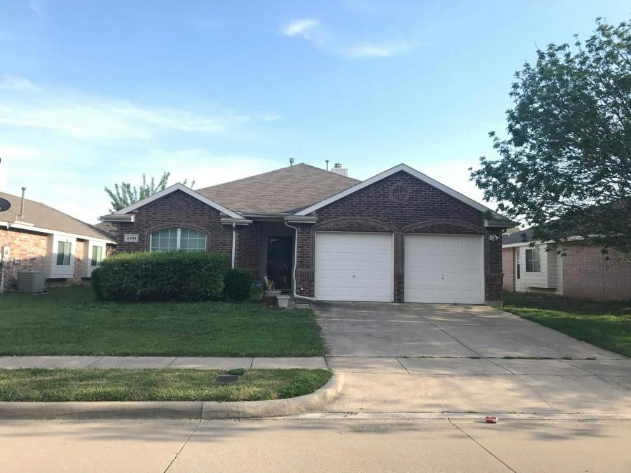 Chaparral Creek Dr, Fort Worth, TX 76123