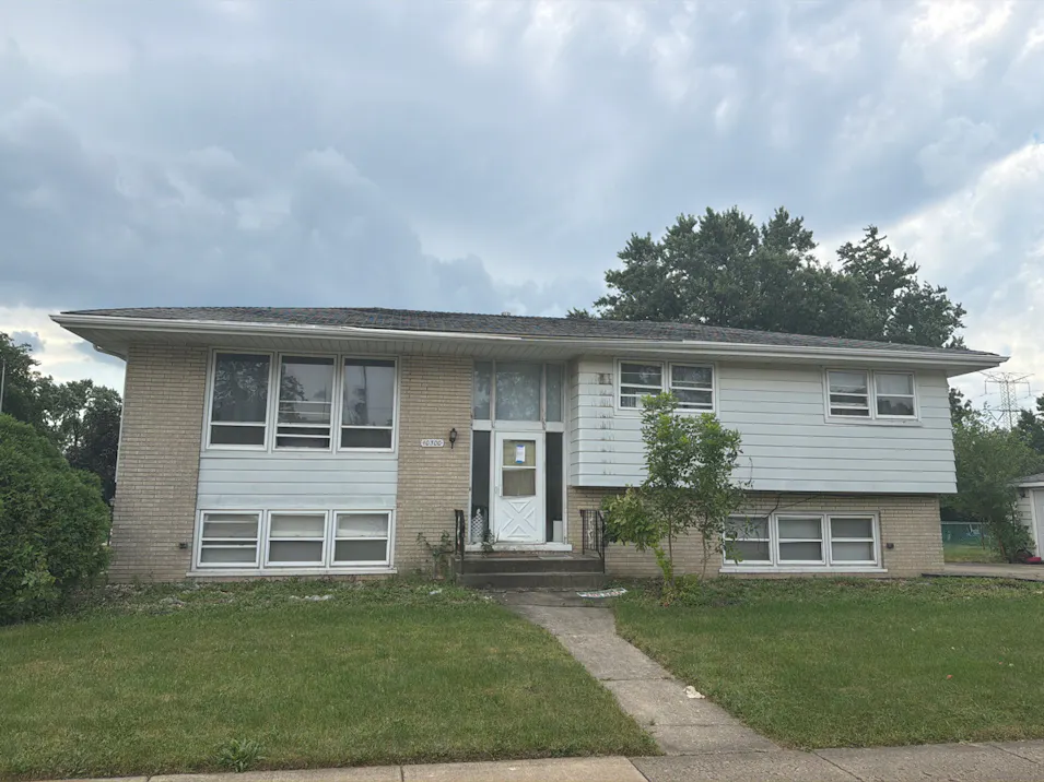 10300 South Kathy Court Palos Hills, IL 60465, Cook County