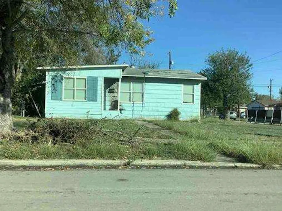 167 E Hutchins Pl San Antonio, TX 78221, Bexar County