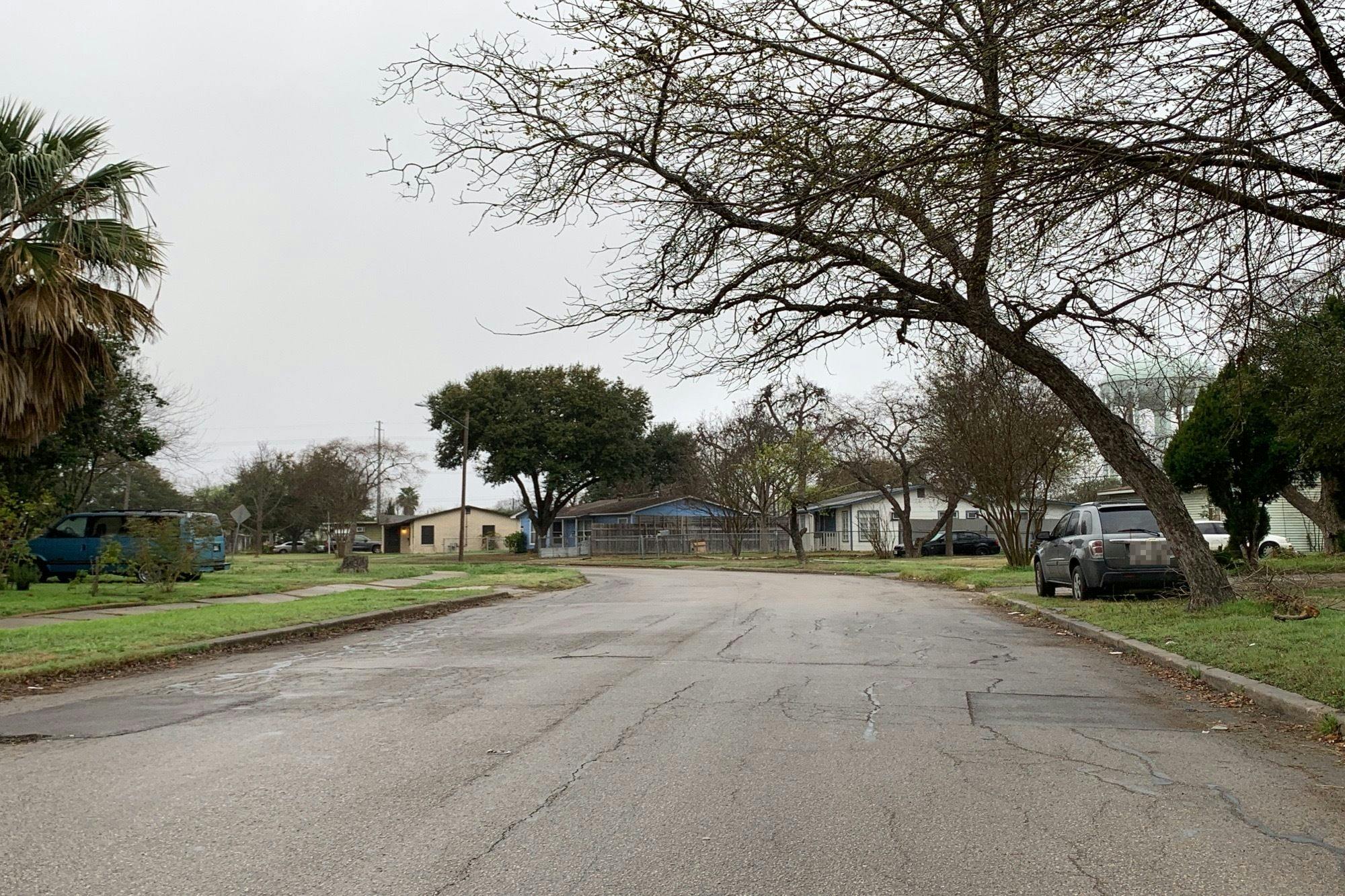 Hutchins Pl, San Antonio, TX 78221 #1