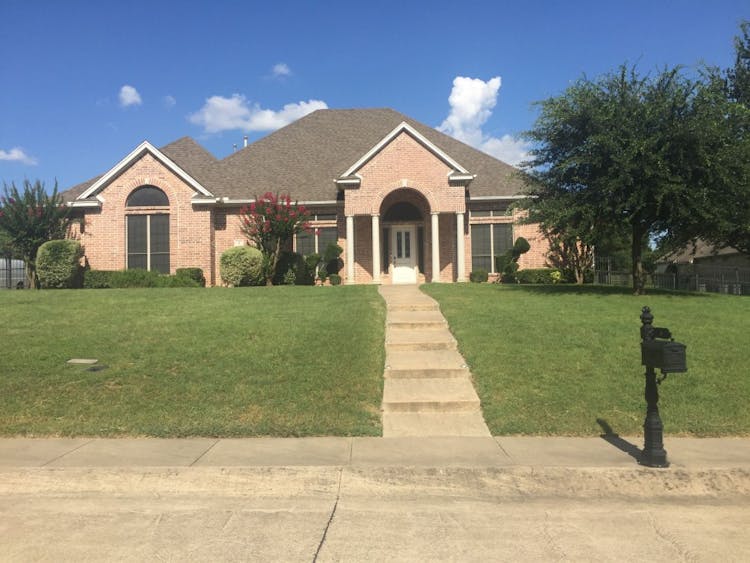 4 Remington Court Red Oak, TX 75154, Ellis County