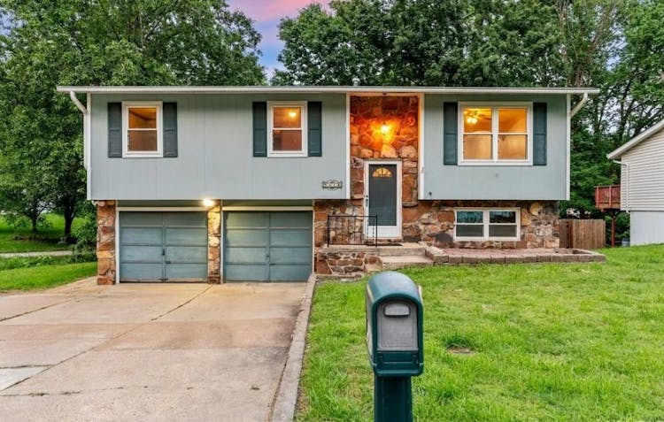 4618 Towne Hall Dr Arnold, MO 63010, Jefferson County