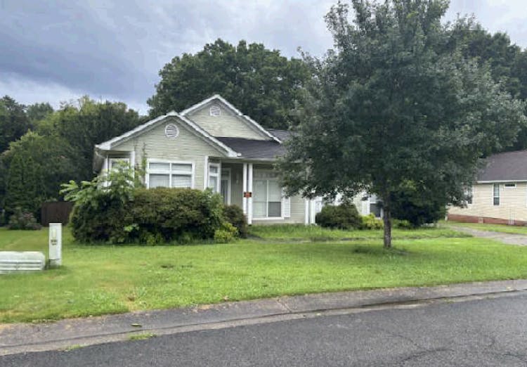 8651 Dover Drive Leeds, AL 35094, Jefferson County