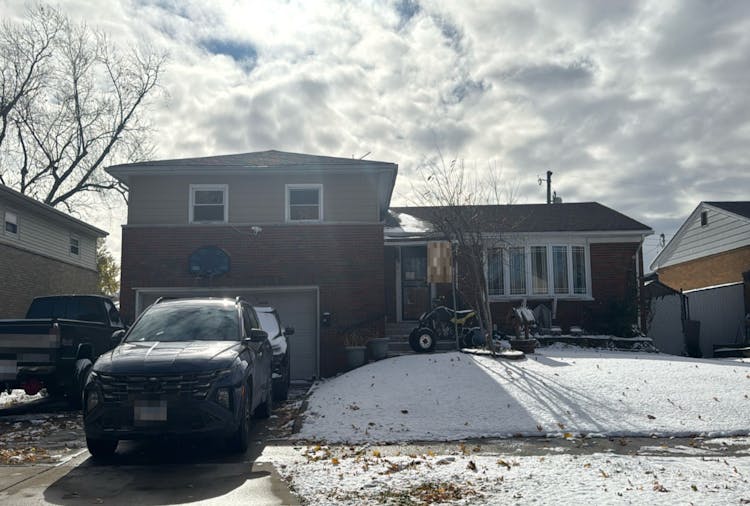 290 Division St. Melrose Park, IL 60160, Cook County