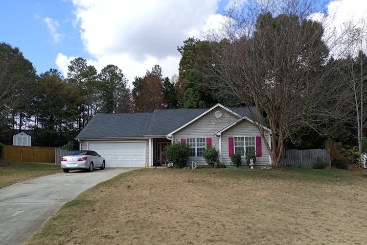 172 Willow Spring Ln Stockbridge, GA 30281, Henry County