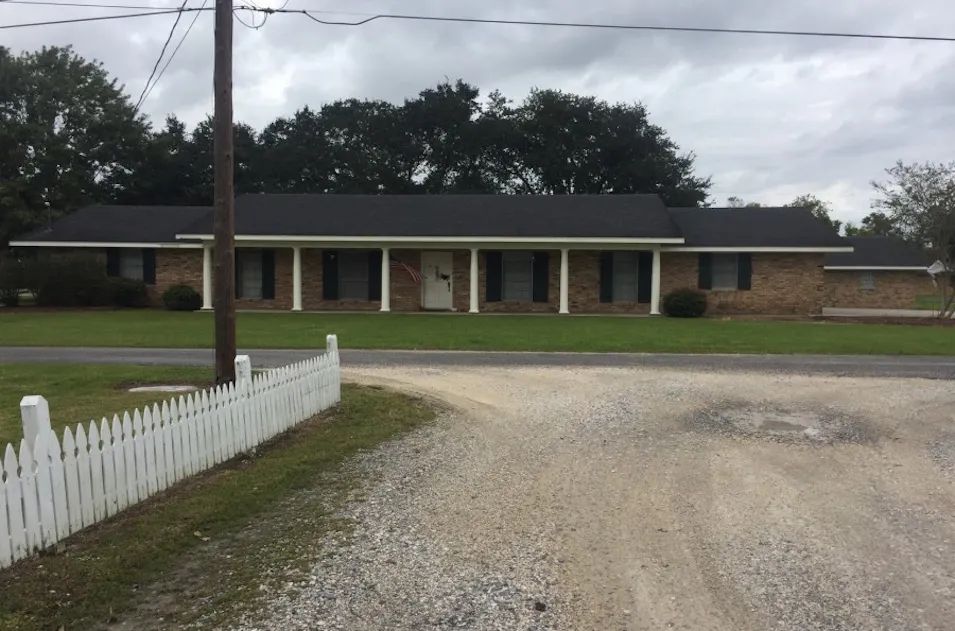 19480 Cherry St Vacherie, LA 70090, St. James County