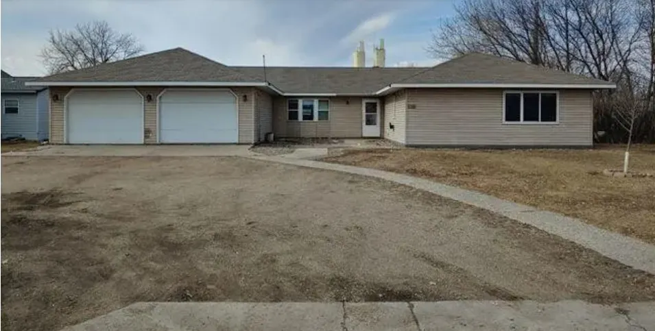 1518 South Front Street Crookston, MN 56716, Polk County