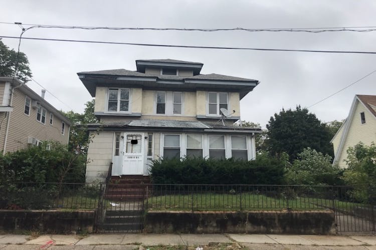 100-35 200th St Hollis, NY 11423, Queens County