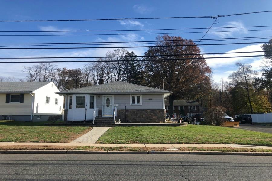 Cleveland Ave, Colonia, NJ 07067