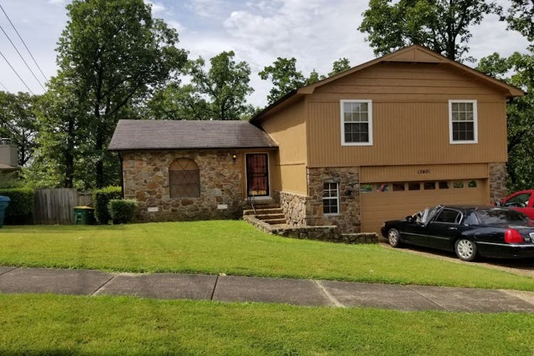 12401 Pleasant Forest Drive Little Rock, AR 72212, Pulaski County