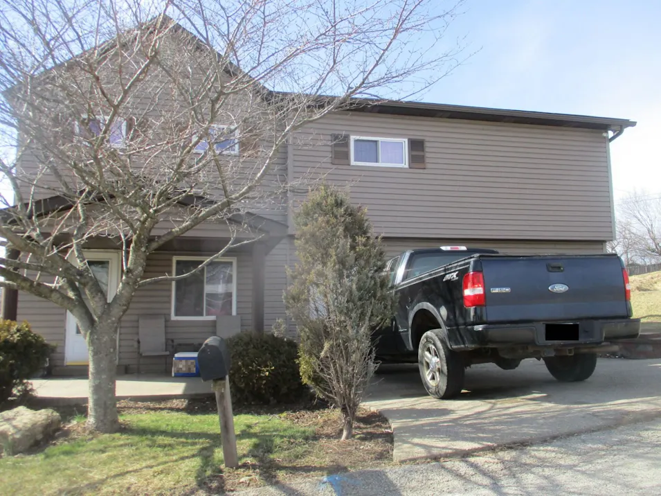 117 Seslar Dr Jeannette, PA 15644, Westmoreland County