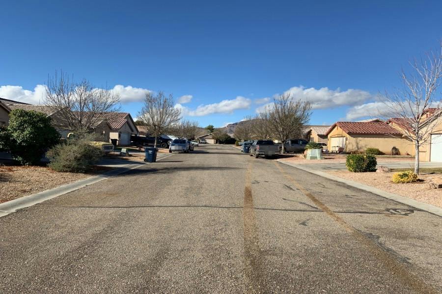 El Tovar Ave, Kingman, AZ 86409